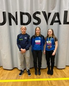 Taisto Riutta-aho, Sara Rantonen ja Rita Rantonen Sundsvall Wrestling Open 2023 -turnauksessa Ruotsissa
