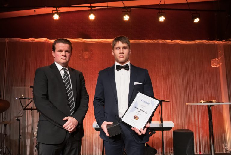 Jonni Sarkkinen valittu alle 20v painin maajoukkueeseen!