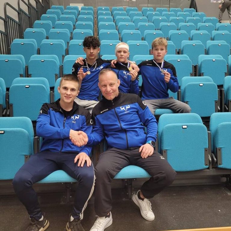 U17 SM-kisoista värisuora painijoille