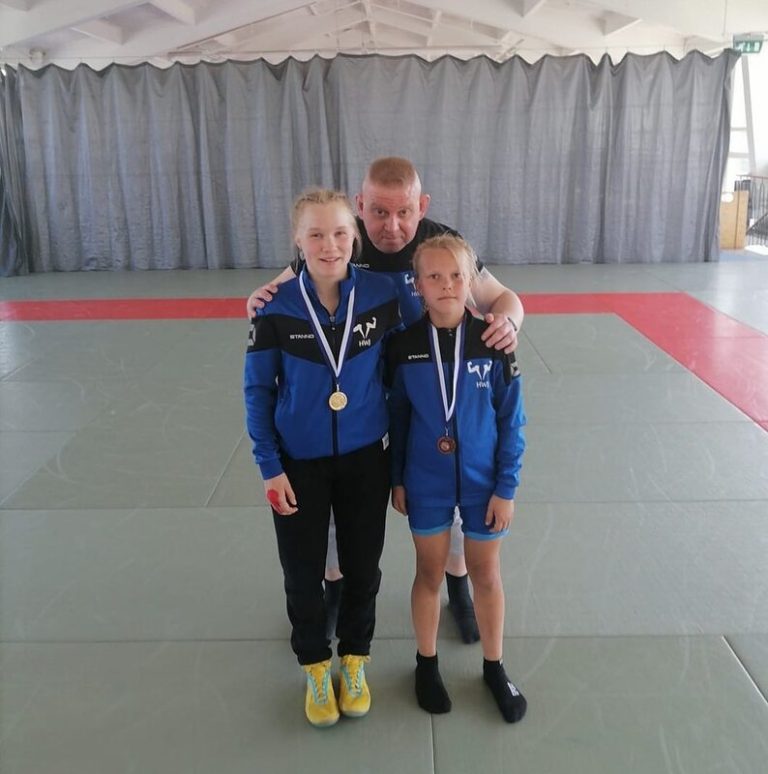 Rita ja Iida Järvenpään Finlandia Freestyle cupissa